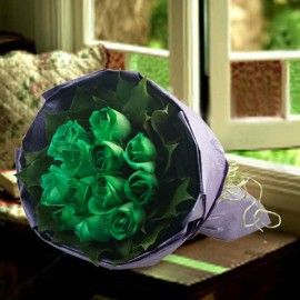 12 Green Roses Hand Bouquet( 1 Days advance order )