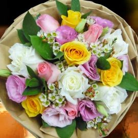 12 Mixed Roses Wth Eustoma Hand Bouquet